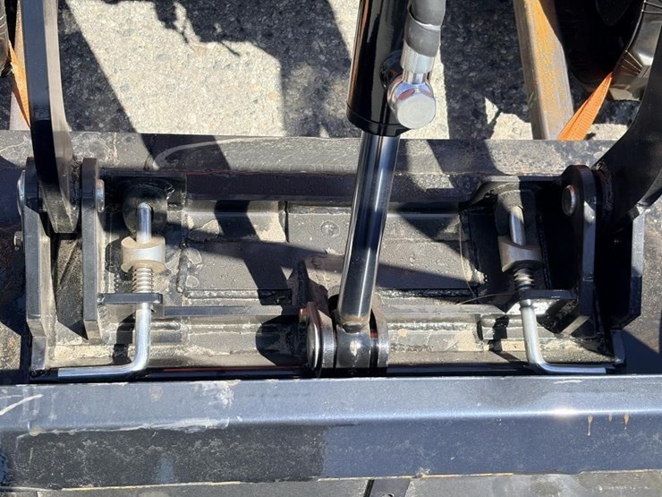 2026-sdlanch-ssl580-skid-steer-loader-image-7