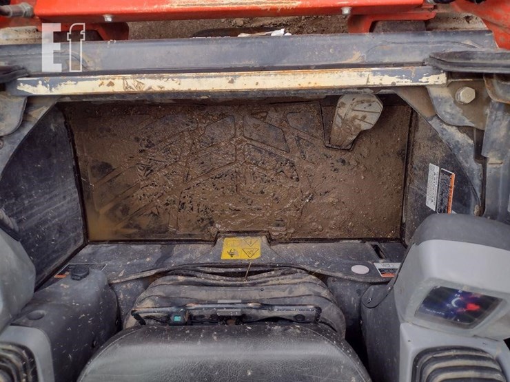 kubota-svl75-2-image-12