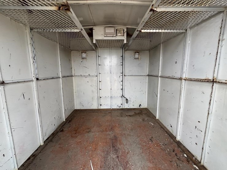 8'-s/a-enclosed-trailer-image-17