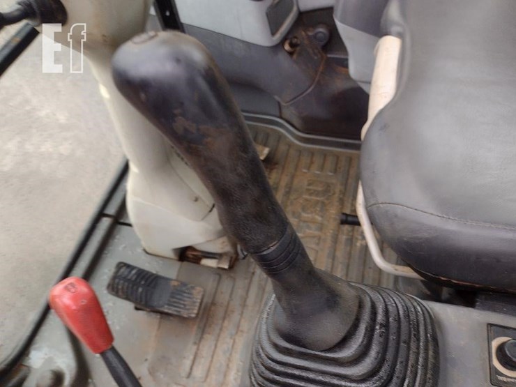 2004-komatsu-pw200-7-image-9