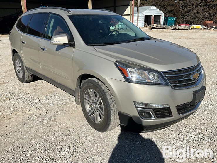 2016-chevrolet-traverse-image-3