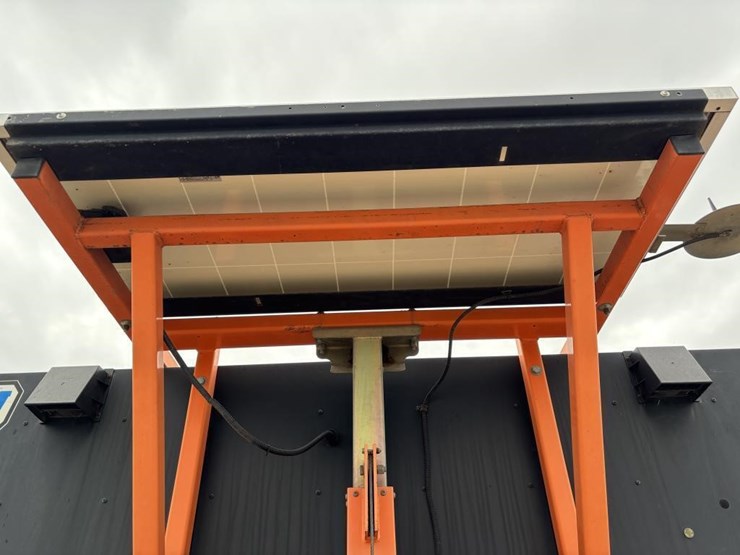 2008-wanco-s/a-towable-message-board-image-17