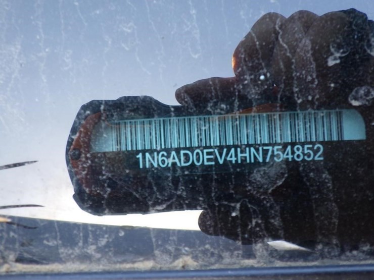 2017-nissan-frontier-image-15