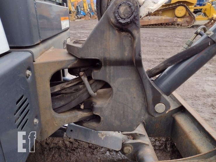 2014-bobcat-e35-image-24