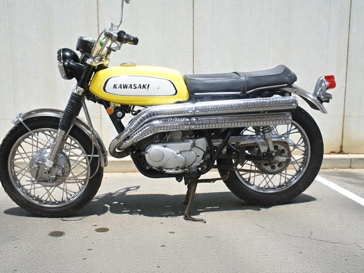 1970-kawasaki-a7-avenger-motorcycle-image-1