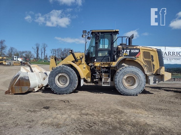 2019-caterpillar-950m-image-1