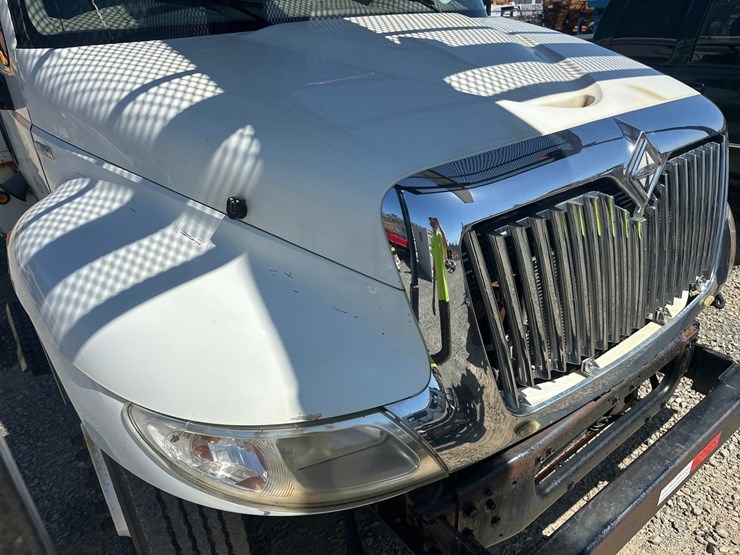 2009-international-durastar-4300-image-11