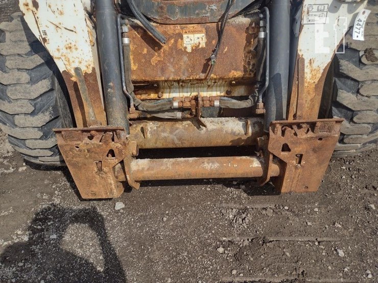 2012-bobcat-s650-image-19