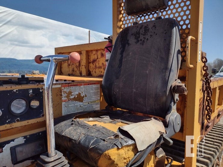 2012-morooka-mst600vd-image-9