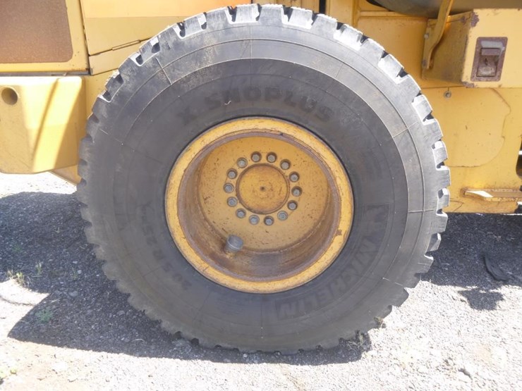 2005-deere-624j-image-34