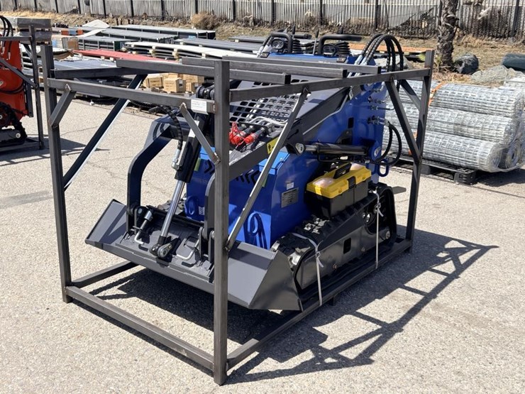 2026-zjg-zj-380-skid-steer-loader-image-1