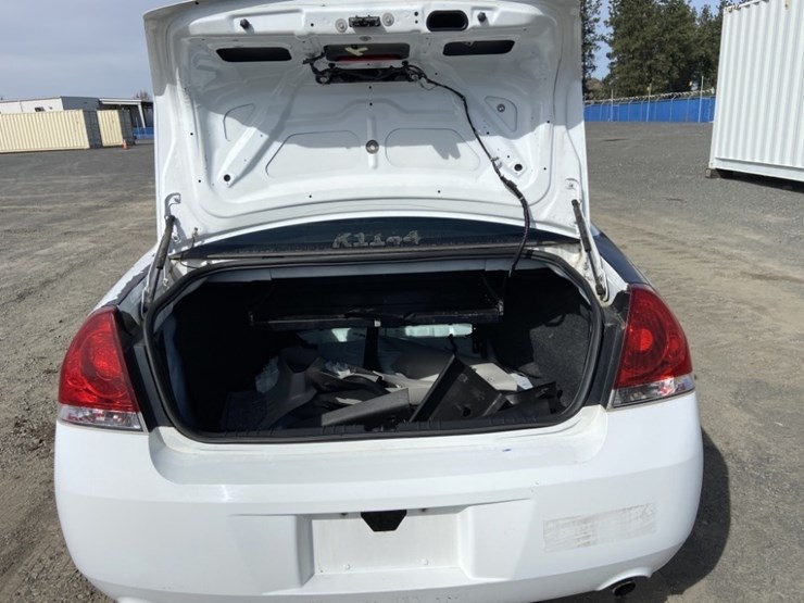 2011-chevrolet-impala-sedan-image-28