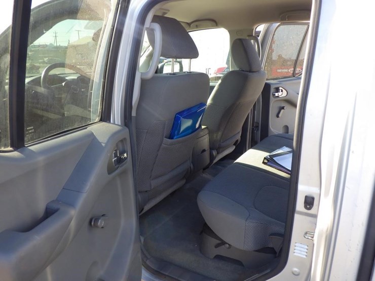 2017-nissan-frontier-image-7