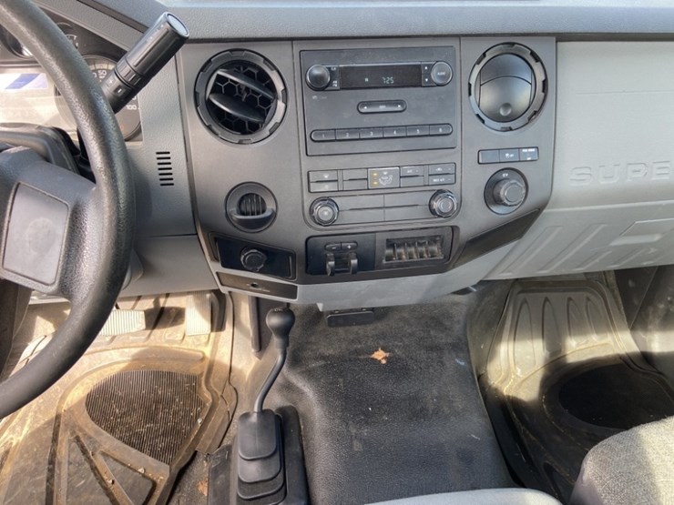 2015-ford-f250-xl-image-17