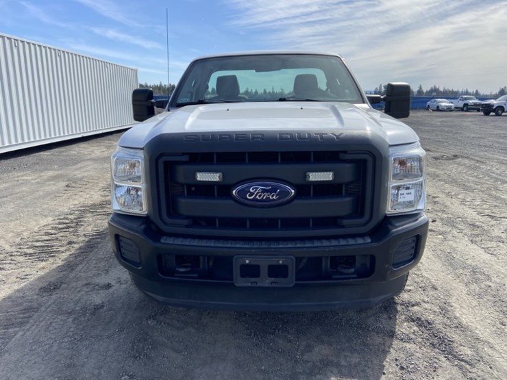 2015-ford-f250-xl-image-8