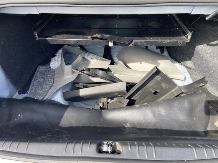 2011-chevrolet-impala-sedan-image-29