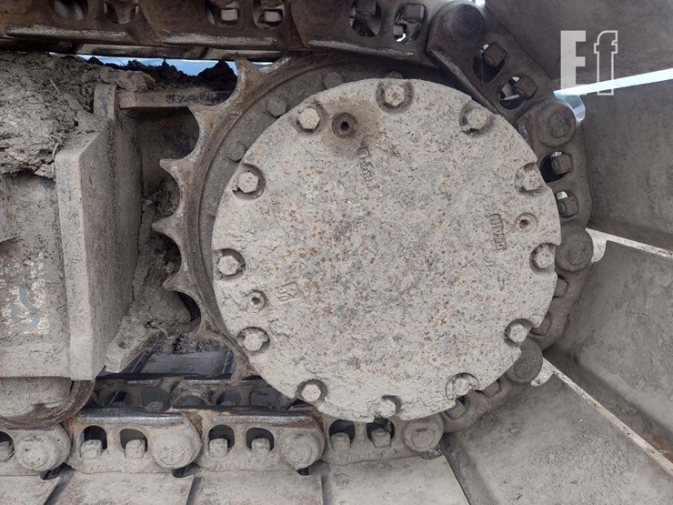 2018-hitachi-zx135us-6-image-12