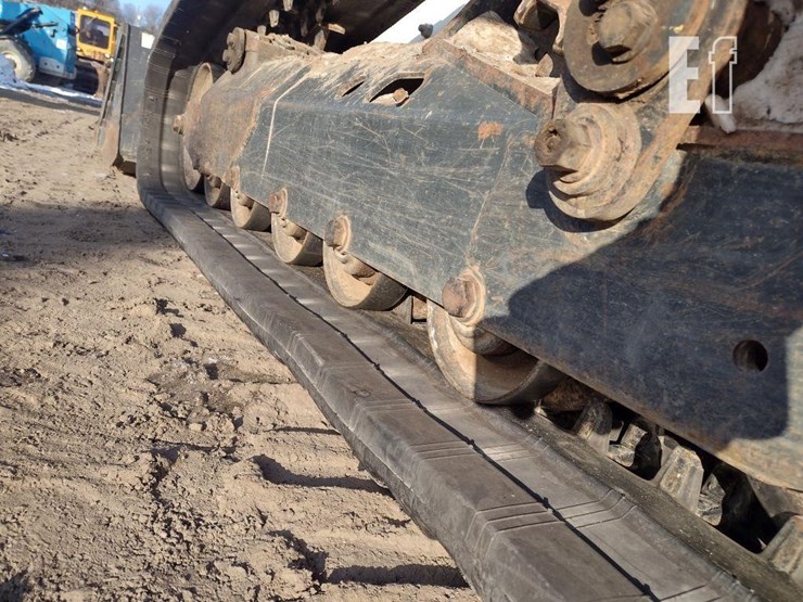 2020-bobcat-t870-image-25