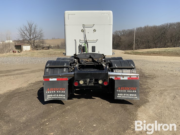 2016-peterbilt-579-image-6