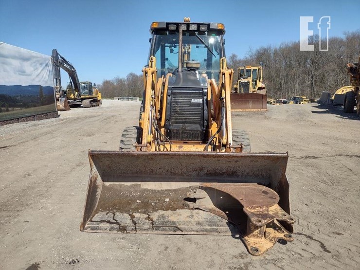 case-580m-turbo-image-2