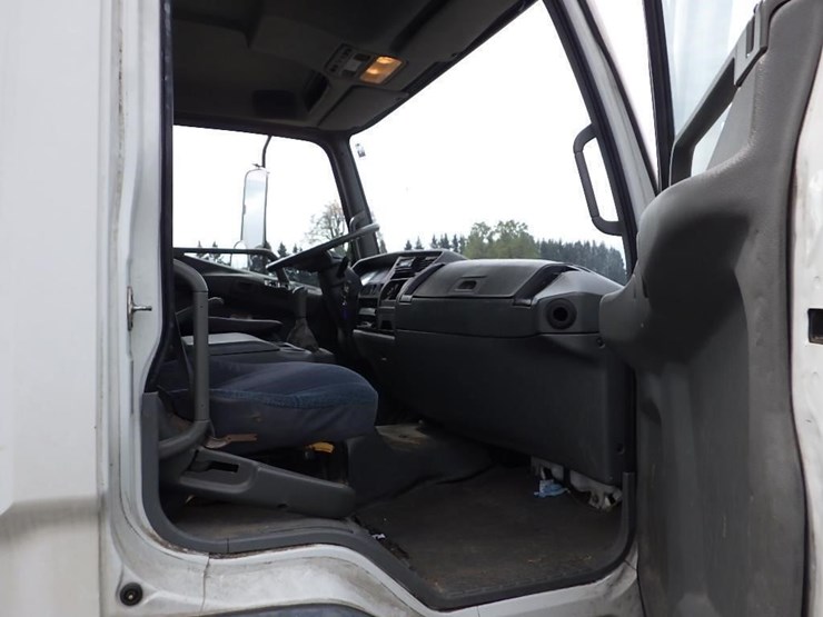 2006-mitsubishi-fuso-fm61f-image-16