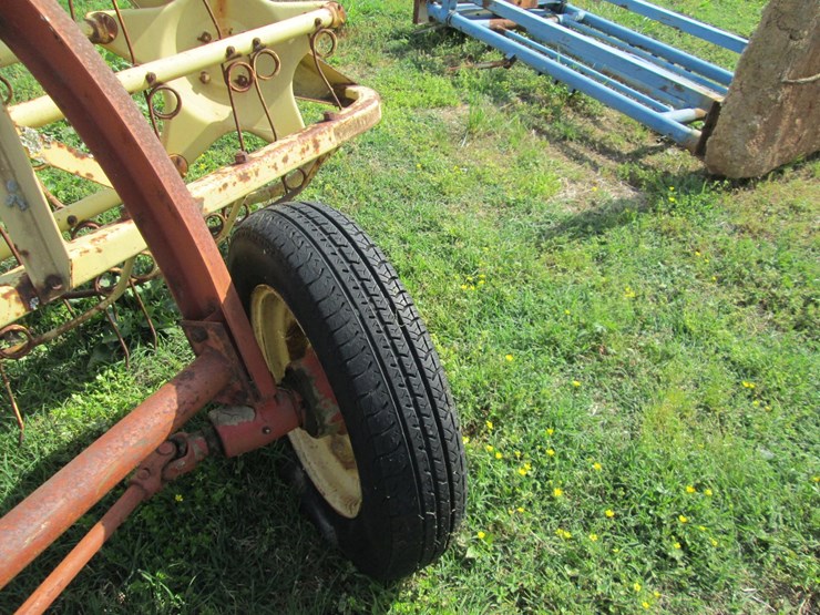 new-holland-256-image-8