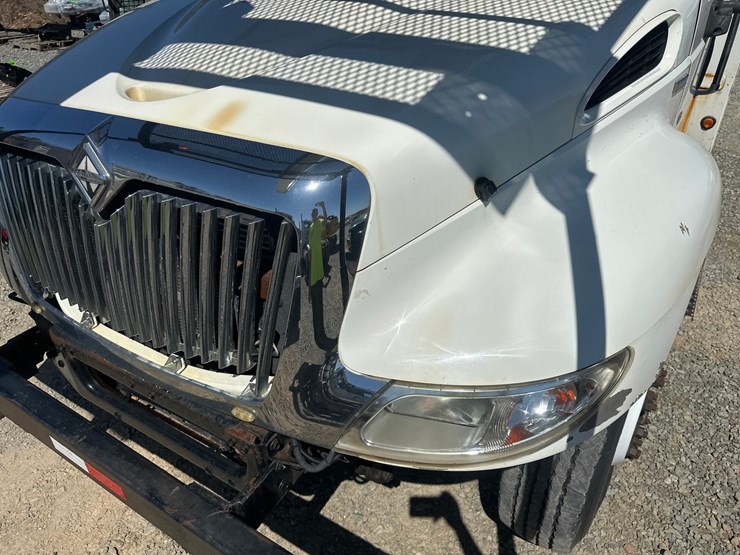 2009-international-durastar-4300-image-10