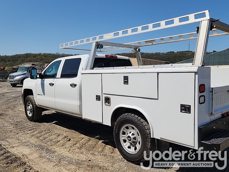 2016-chevrolet-silverado-3500hd-image-13