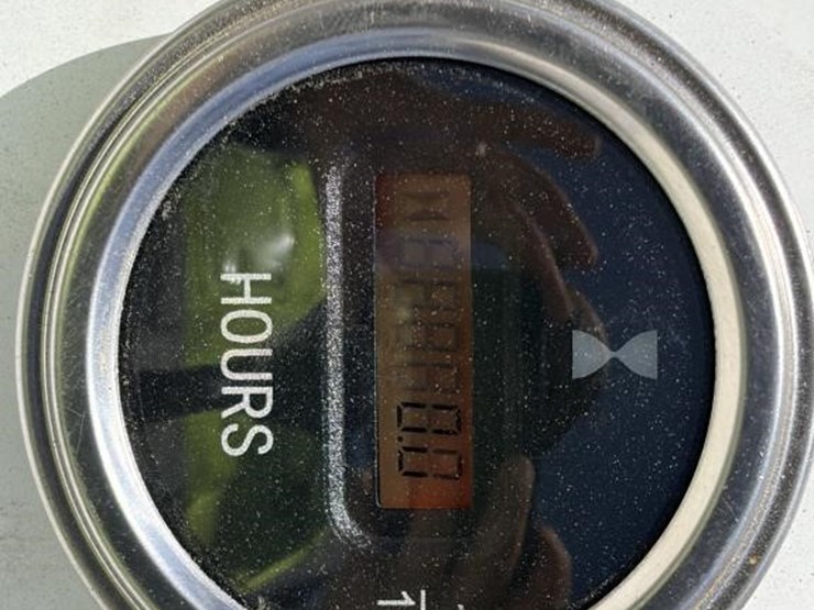 2026-zjg-zj-380-skid-steer-loader-image-11