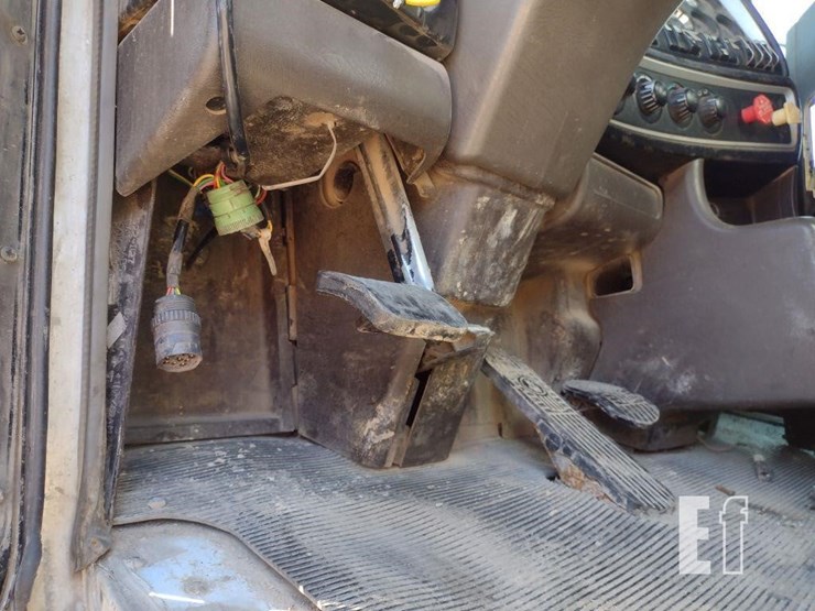 2008-kenworth-t800-image-18