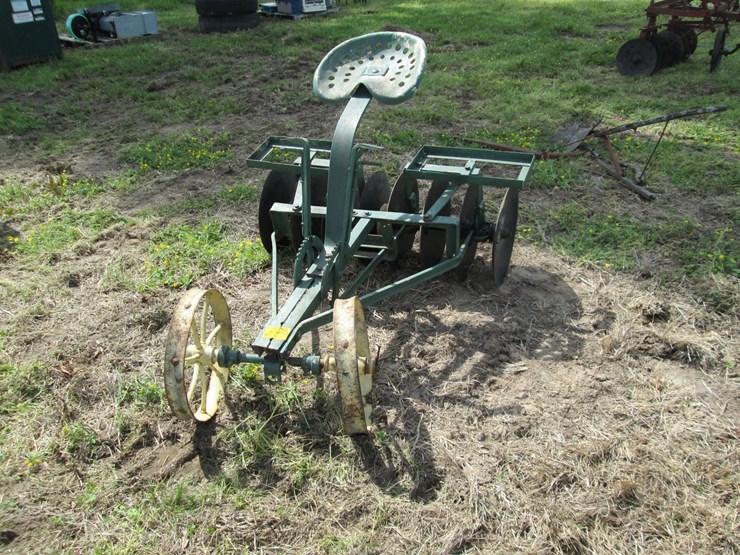 #36762-•-42"-horse-drawn-disk-image-1