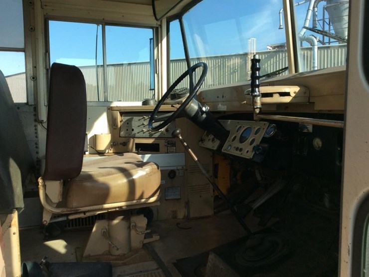 1983-ford-blubird-passenger-bus-image-8