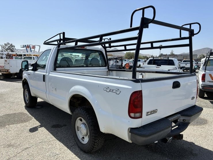 2005-ford-f250-image-4