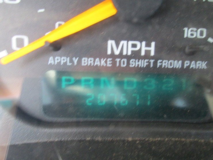 2001-chevrolet-3500-image-39