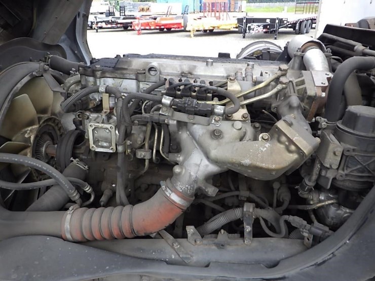 2006-mitsubishi-fuso-fm61f-image-32