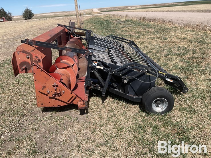 international-810-13-image-4