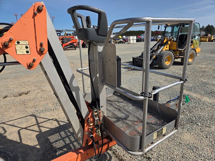 2010-jlg-t500j-image-14