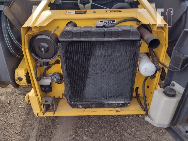 2001-new-holland-ls170-image-25