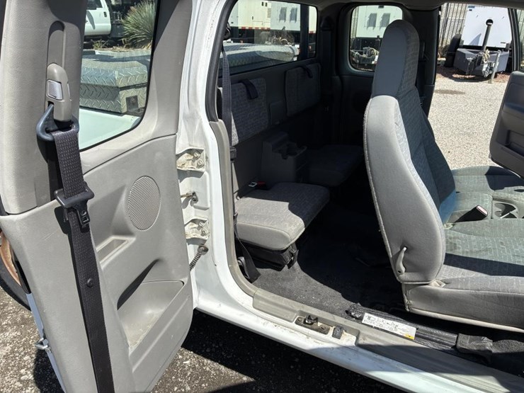 2008-chevrolet-colorado-image-10