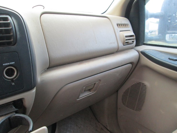 2005-ford-f350-image-32