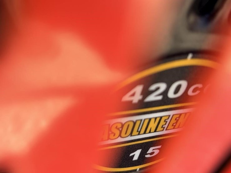 2026-agt-sda-140t-crawler-loader-image-7