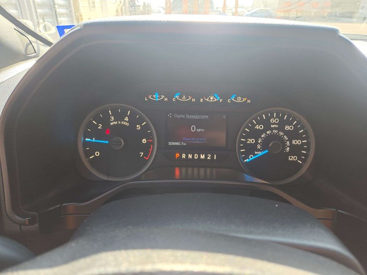 2017-ford-f150-xl-image-19