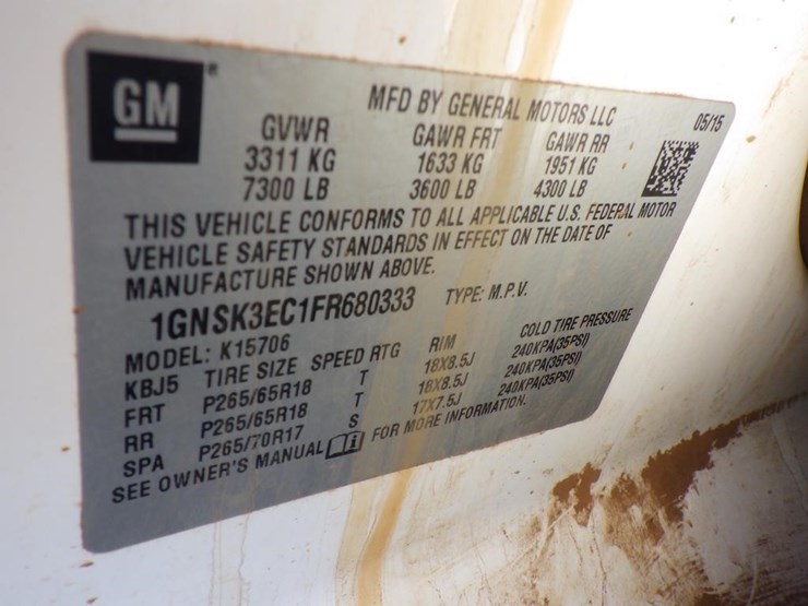 2015-chevrolet-tahoe-image-16