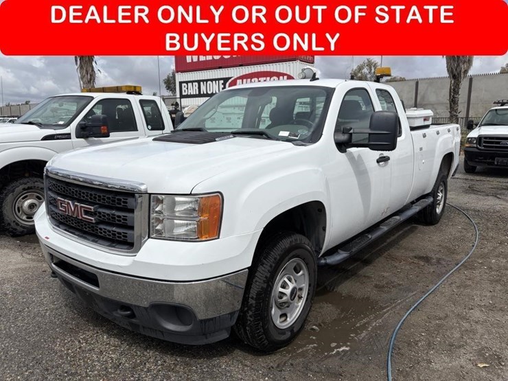 2012-gmc-sierra-2500-image-1