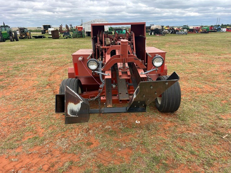 hesston-4590-image-4