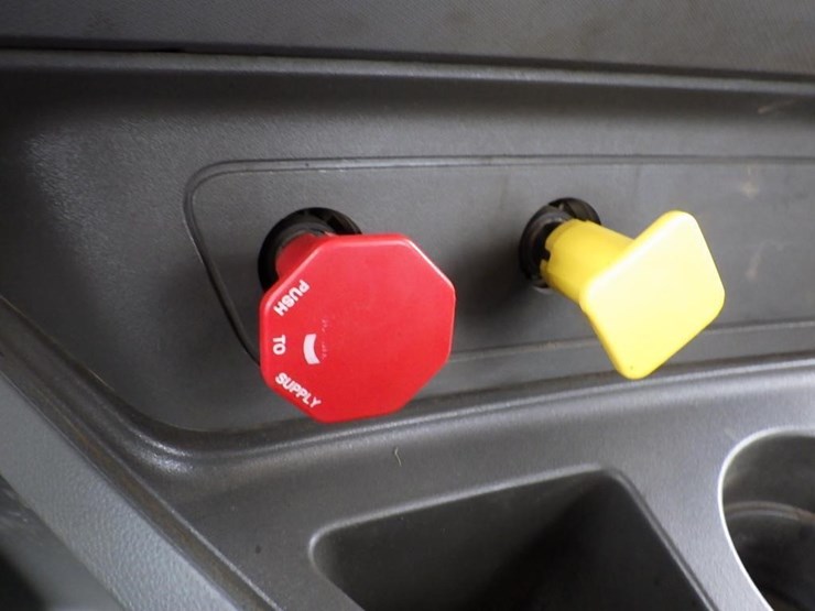 2017-kenworth-t800-image-85