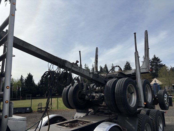 2019-kenworth-t880-image-45