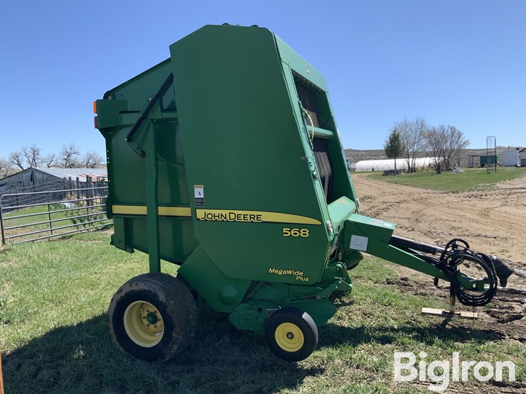 2010-john-deere-568-image-4