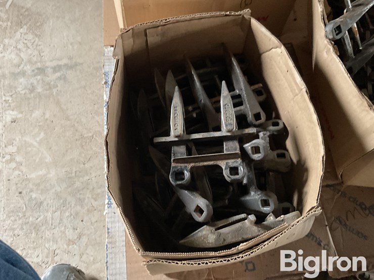 macdon-sickle-guards-image-17