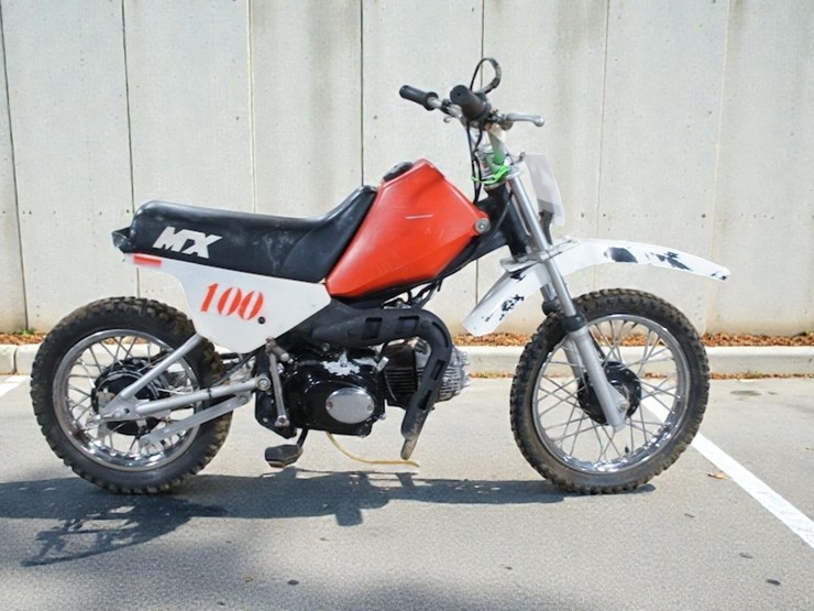 2004-flywing-motorcycle-image-4